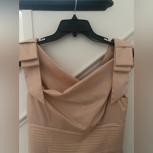 Antonio Melani peach/nude colored knee length wedding/ cocktail/ dress sz 8. - Picture 2 of 14